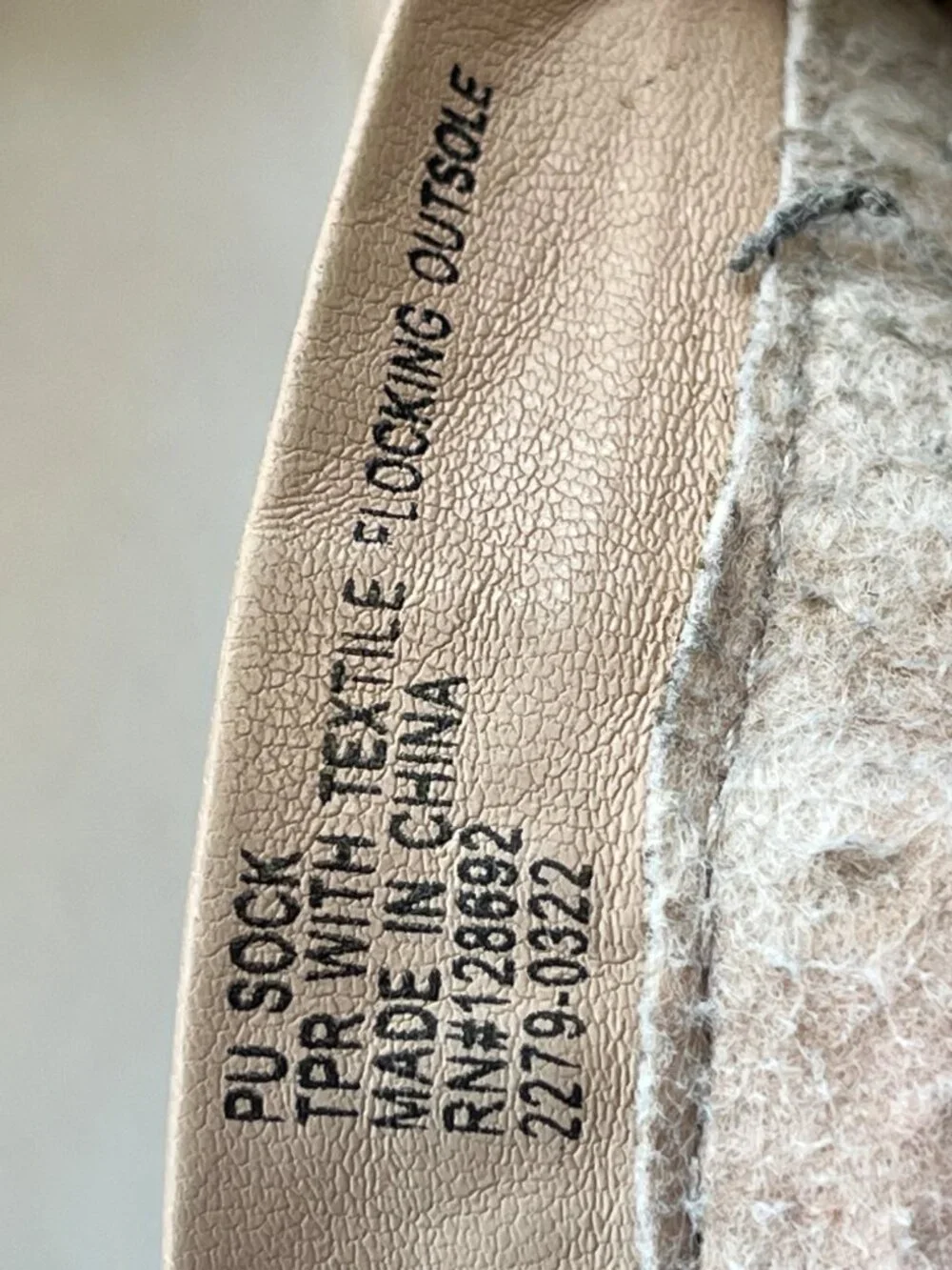 Steve Madden JHutch Taupe Lug Sole Chelsea Boots Girls Size 1